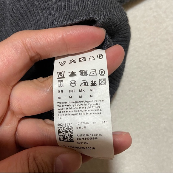 BOSS HUGO BOSS Men's Slim Fit Extrafine Merino Wool V-Neck Sweater Dark Gray M - Picture 8 of 12